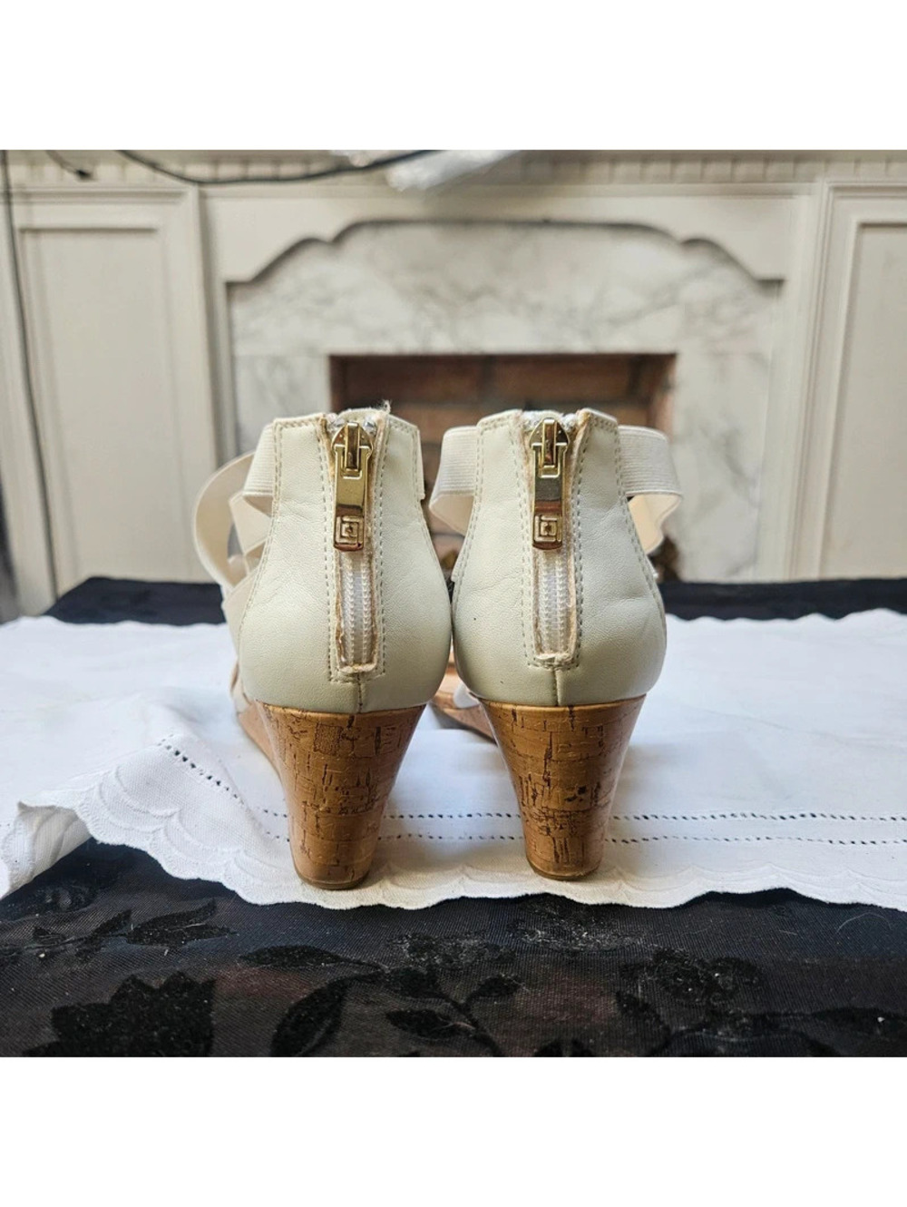 Liz claiborne white wedge strappy heels faux cork sz 7.5 - Picture 3 of 6
